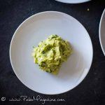 Super Easy Keto Guacamole Recipe [Paleo, Keto, AIP] #paleo #keto #aip #recipes - https://ketosummit.com/super-easy-guacamole-recipe