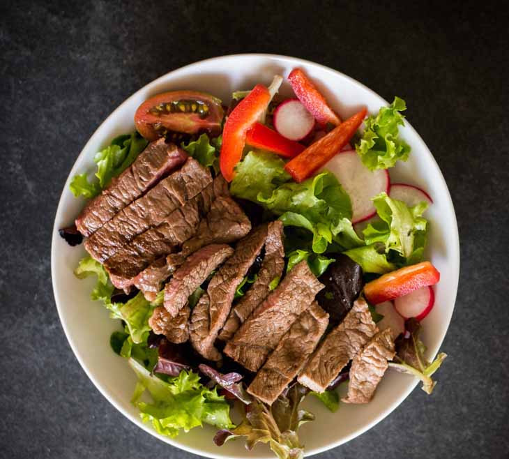 Keto grilling recipes - steak salad