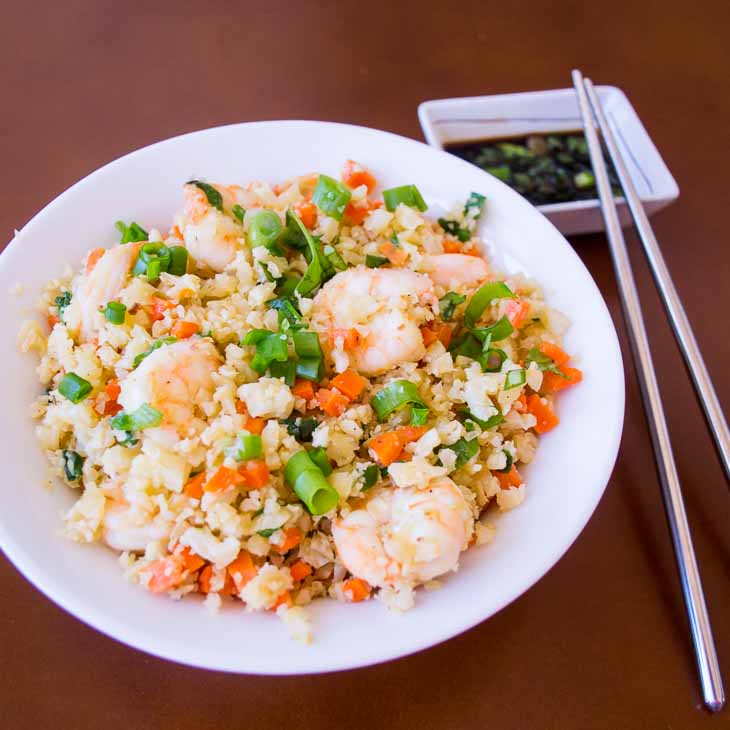 Keto Shrimp Fried Rice [Grain-free, Paleo] #keto https://ketosummit.com/Keto-shrimp-fried-rice-recipe