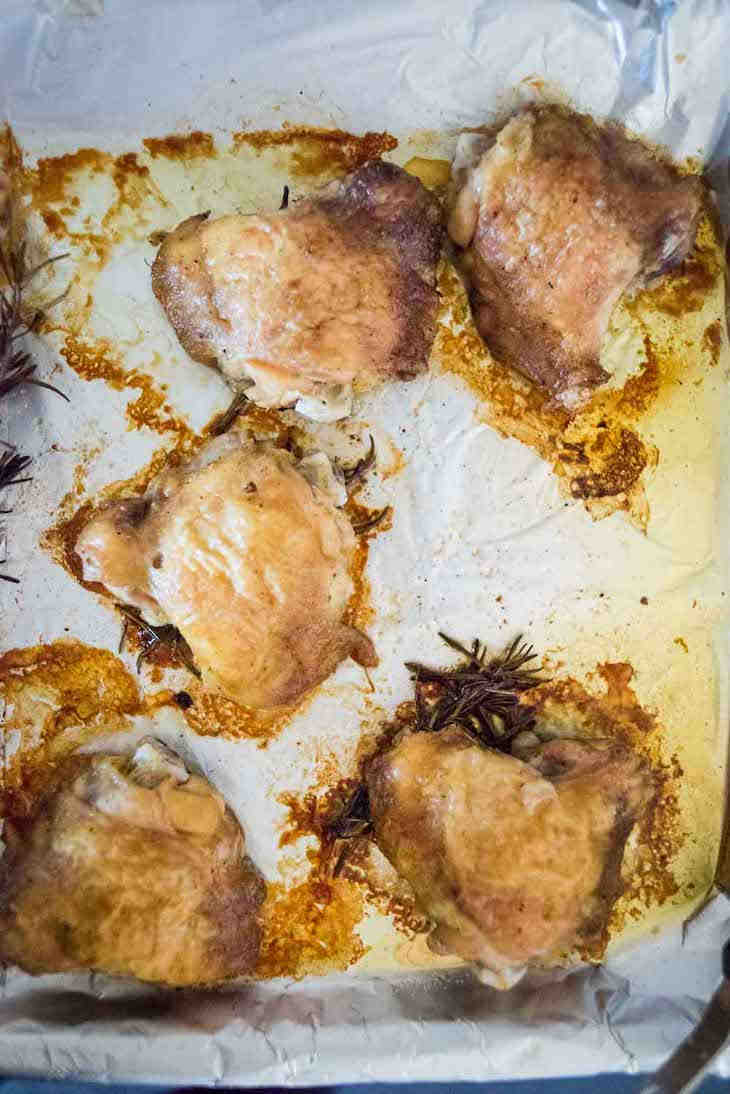3-Ingredient Crispy Keto Chicken Thighs Recipe #keto https://ketosummit.com/crispy-keto-chicken-thighs
