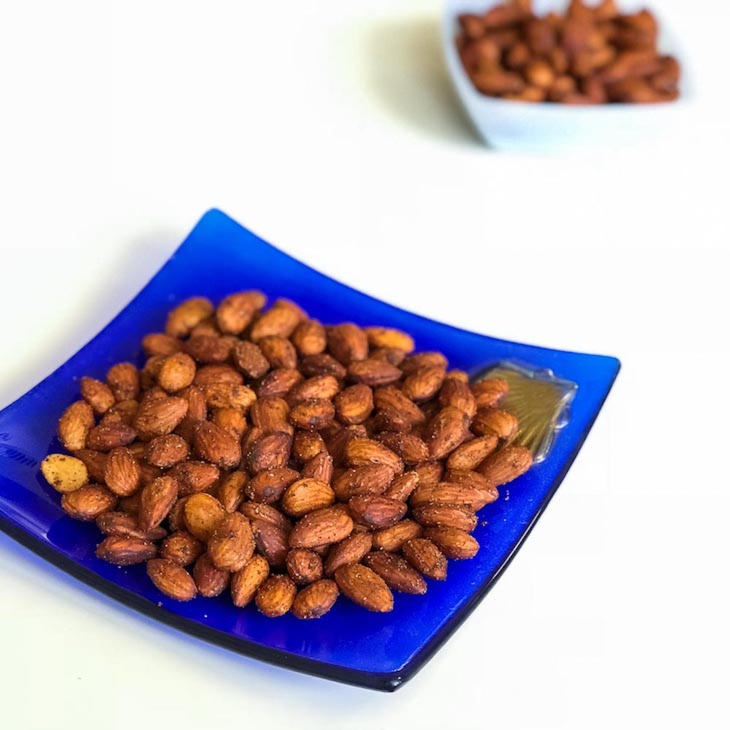 Keto Cajun Roasted Almonds Snack Recipe #keto https://ketosummit.com/keto-cajun-roasted-almonds-snack-recipe