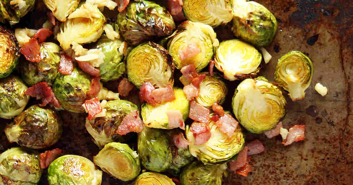 29 Boast-worthy Keto Brussels Sprouts Recipes #keto https://ketosummit.com/keto-brussels-sprouts-recipes