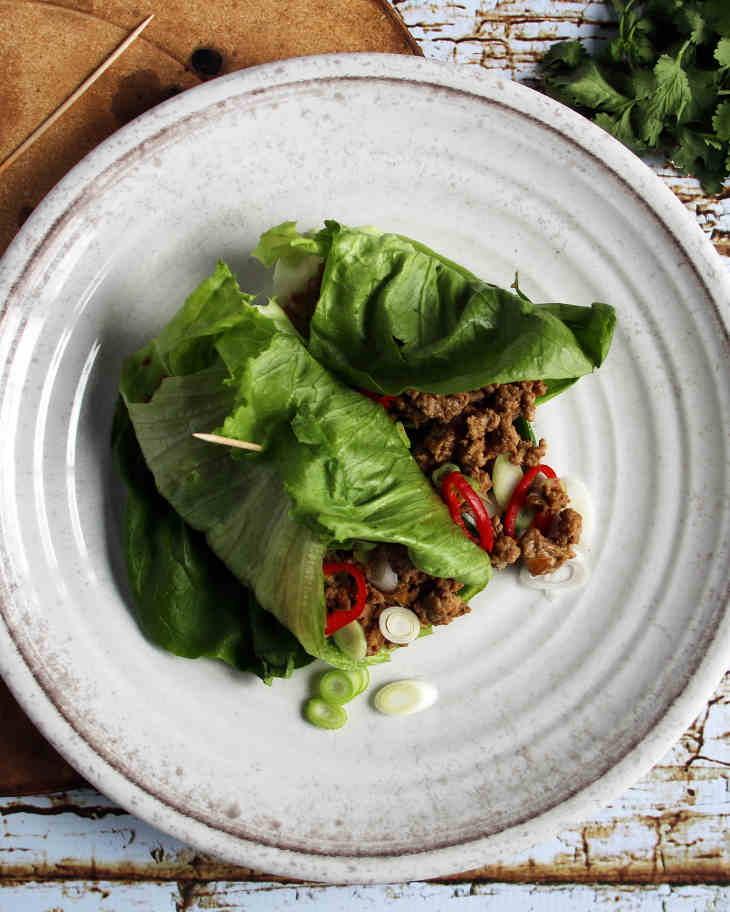 Keto Chicken Lettuce Wraps Appetizer Recipe #keto https://ketosummit.com/keto-chicken-lettuce-wraps-appetizer-recipe