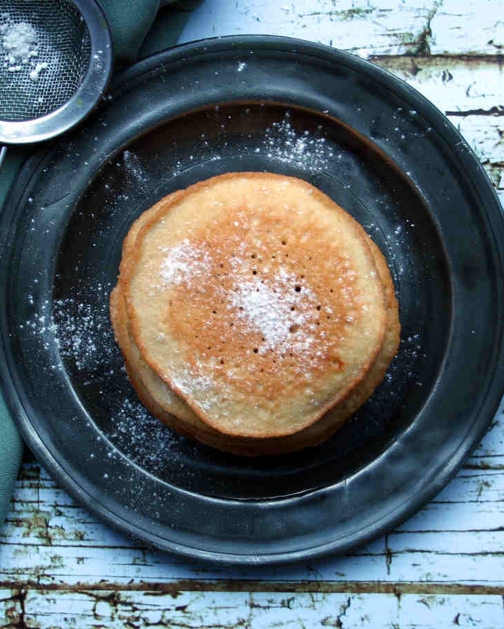 Keto Four-Ingredient Pancake with Almond Flour Recipe #keto https://ketosummit.com/keto-four-ingredient-pancake-with-almond-flour-recipe