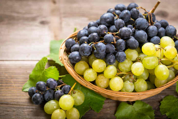 Grapes are not acceptable keto fruits