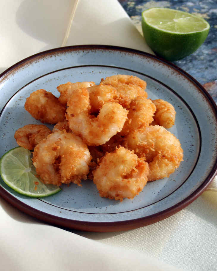 Keto Coconut Shrimp Recipe #keto https://ketosummit.com/keto-coconut-shrimp-recipe