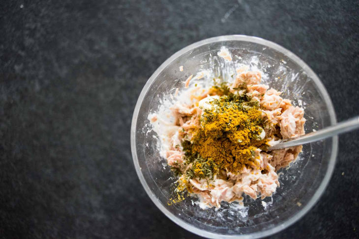 Five-Minute Keto Curried Tuna Salad Recipe #keto https://ketosummit.com/five-minute-keto-curried-tuna-salad-recipe