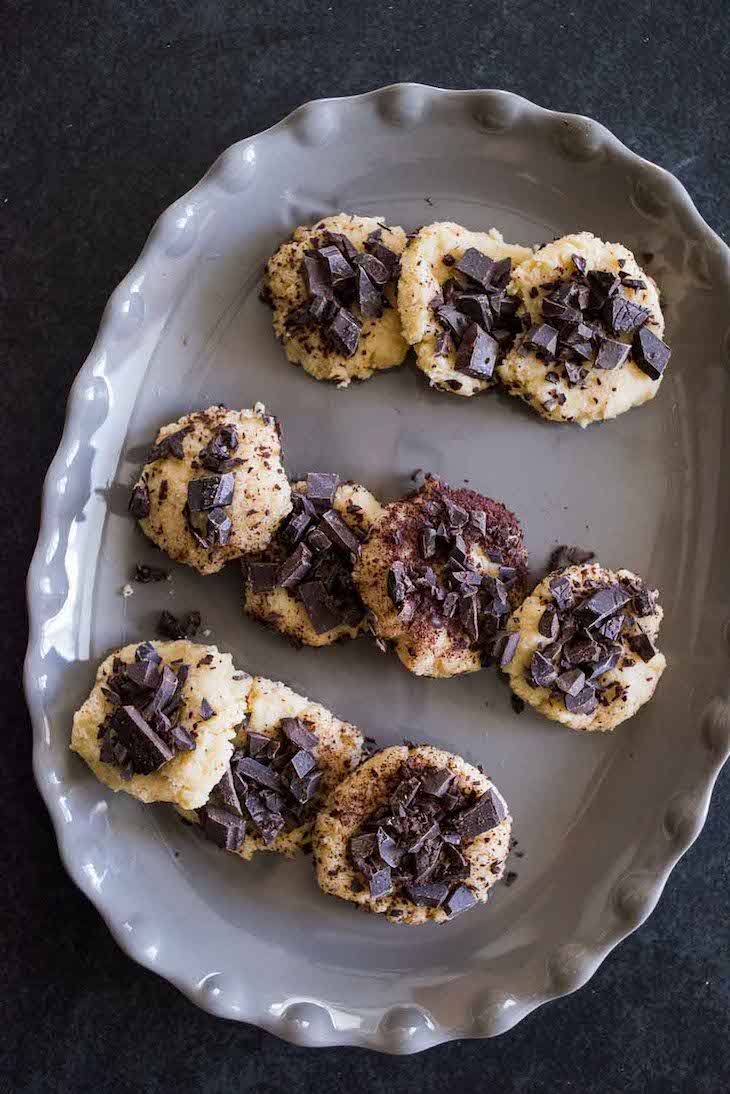 No-Bake Keto Butter Cookies (with Chocolate Chips) #keto https://ketosummit.com/no-bake-keto-butter-cookies