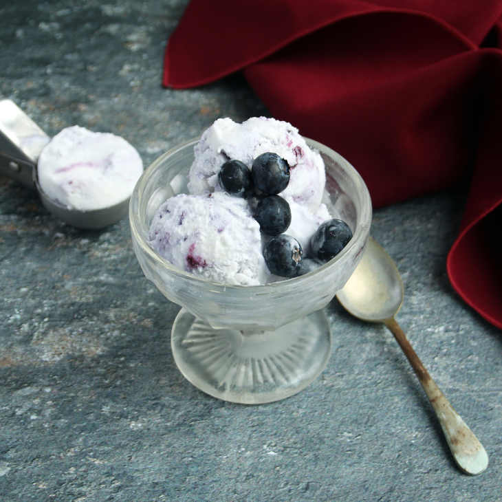 Keto Blueberry Ice Cream Recipe [Dairy-Free] #keto https://ketosummit.com/keto-blueberry-ice-cream-recipe