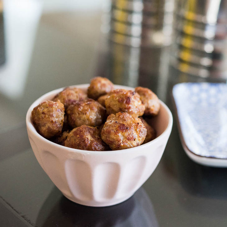 Easy Keto Pepperoni Meatballs Recipe #keto https://ketosummit.com/easy-keto-pepperoni-meatballs-recipe