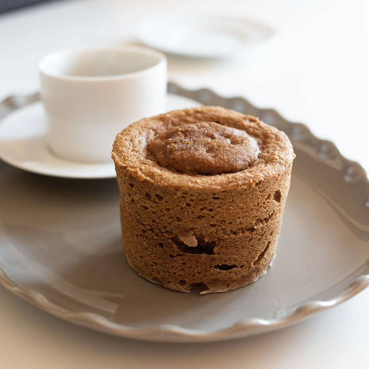 Keto Coffee MCT Mug Cake [Nut-Free, Dairy-Free] #keto https://ketosummit.com/keto-coffee-mct-mug-cake