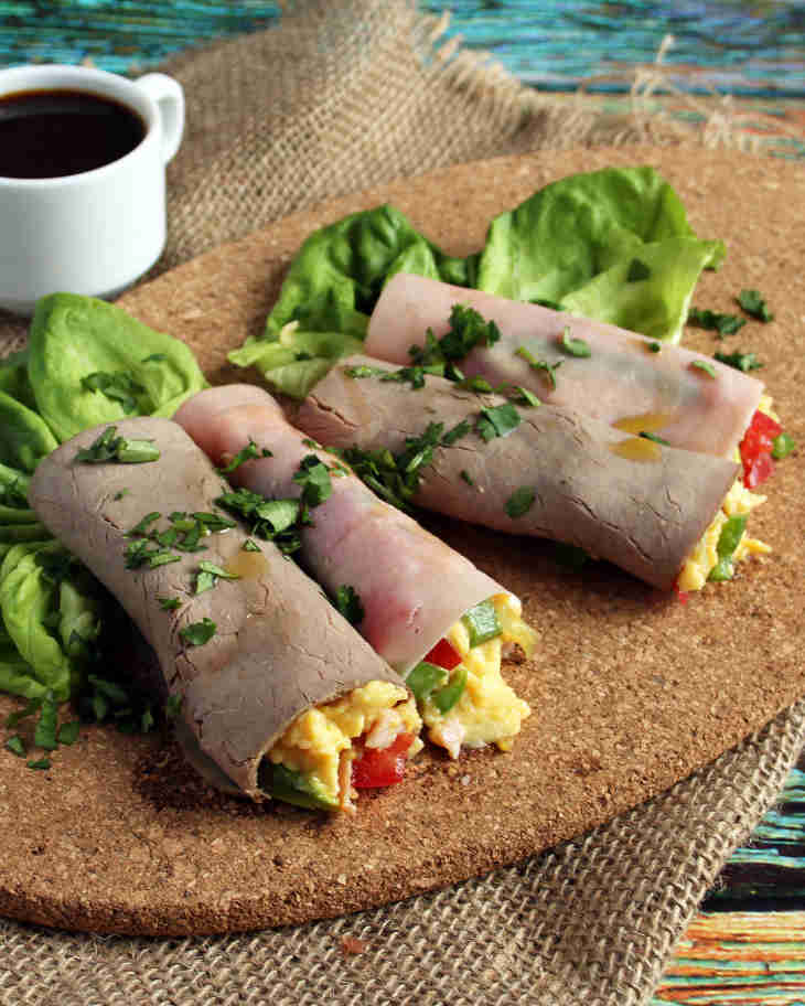 Mini Keto Breakfast Burrito Wraps Recipe #keto https://ketosummit.com/keto-breakfast-burrito-wraps-recipe