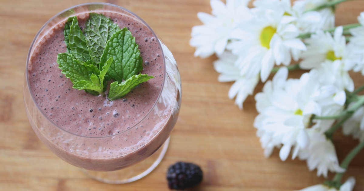 28 Keto Smoothie Recipes To Start Your Day With https://ketosummit.com/keto-smoothie-recipes