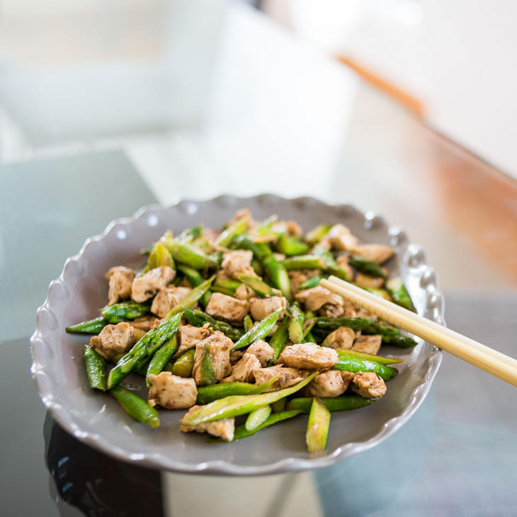 Keto Chinese Asparagus Chicken Stir-Fry Recipe #keto https://ketosummit.com/keto-chinese-asparagus-chicken-stirfry-recipe
