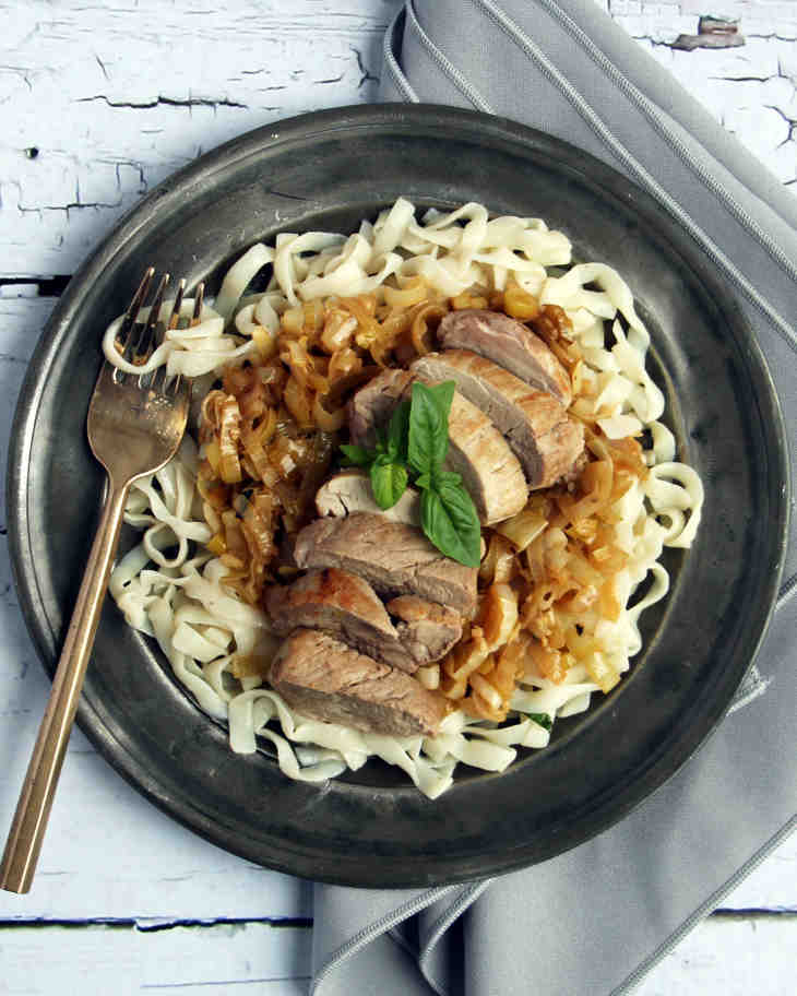 Keto Basil Pork Fettucine Recipe #keto https://ketosummit.com/keto-basil-pork-fettucine-recipe