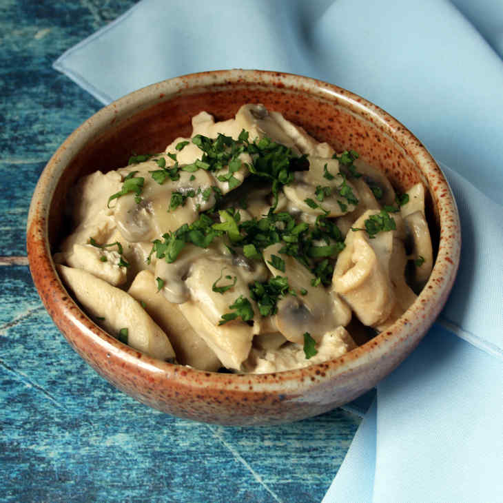Keto Creamy Mushroom Chicken Recipe #keto https://ketosummit.com/keto-creamy-mushroom-chicken-recipe