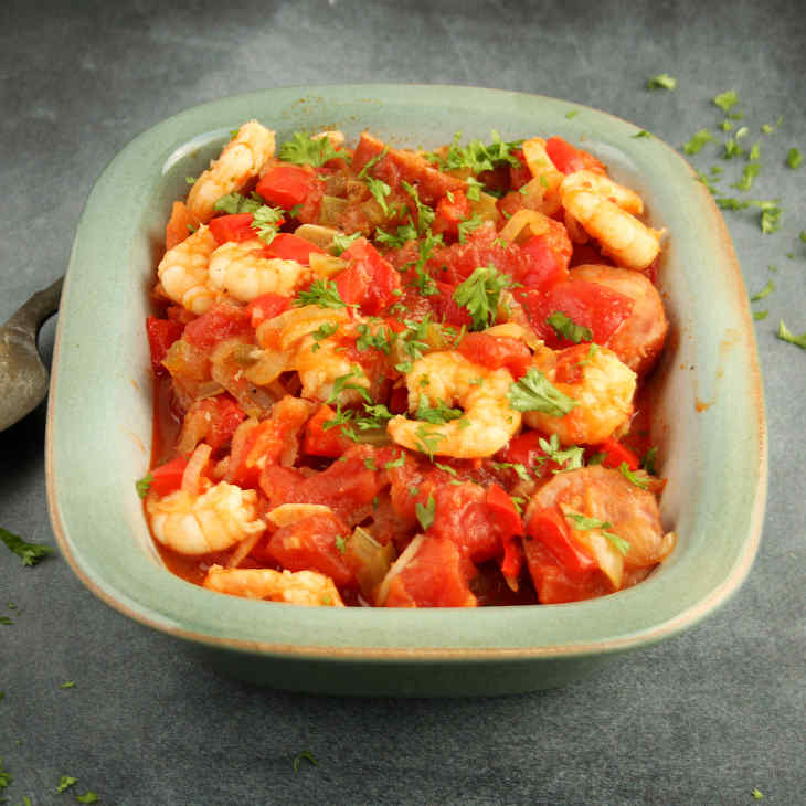 Keto Sausage Shrimp Gumbo Recipe #keto https://ketosummit.com/keto-sausage-shrimp-gumbo-recipe